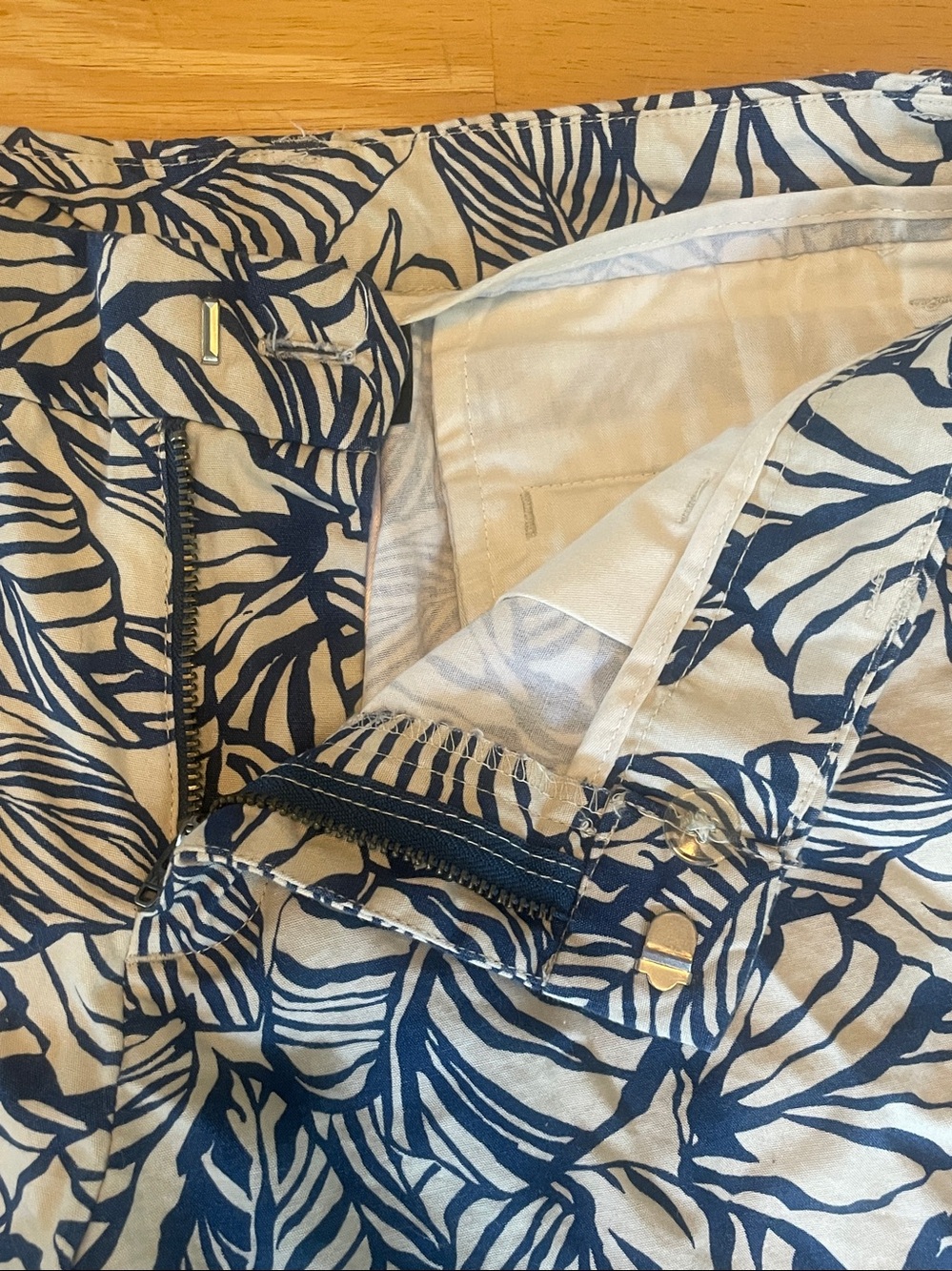 Patagonia Organic Cotton Blue & White Shorts Size 4 🤍💙 - Picture 4 of 7